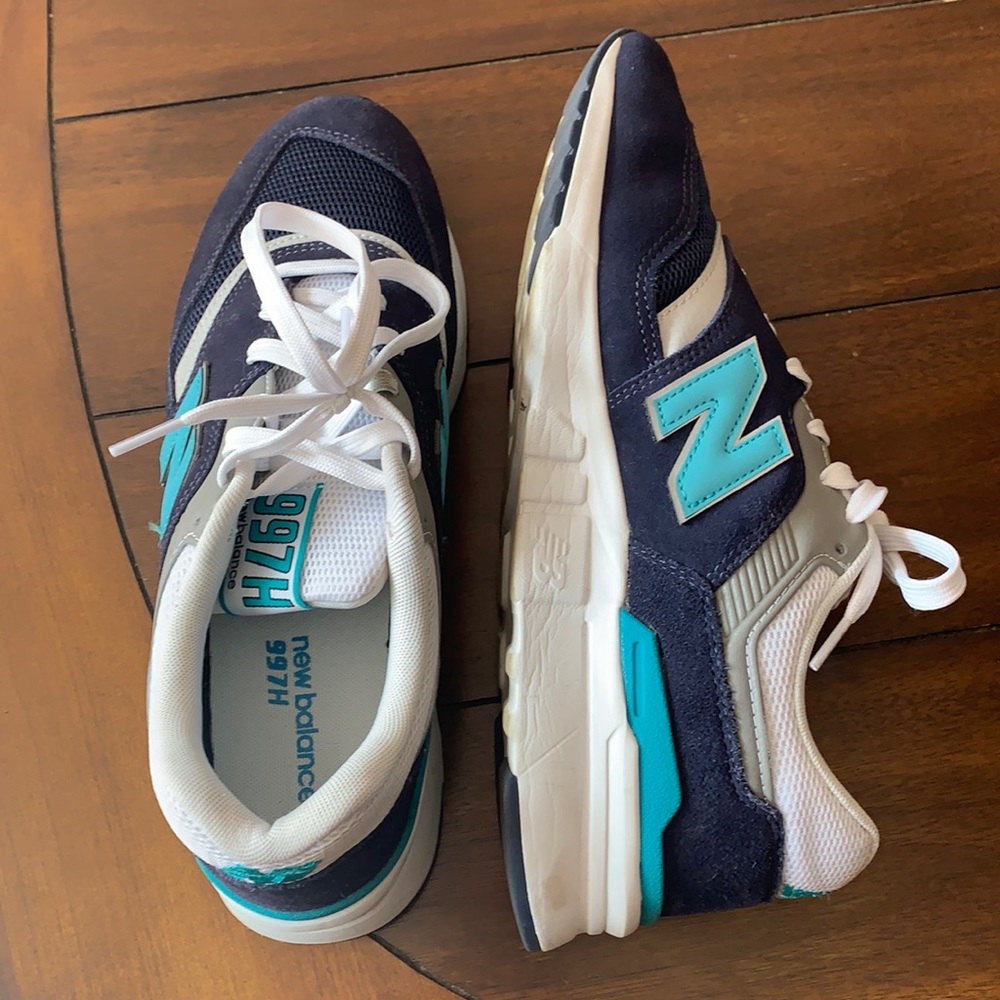 Men’s New Balance sneakers size 9.5